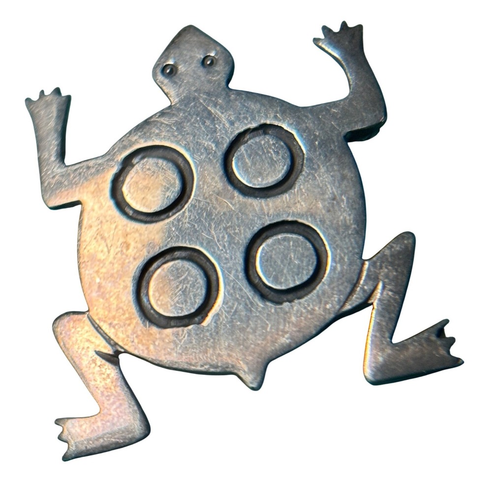 Vintage Navajo Sandcast Sterling Silver Frog pin, Mid-20th Century Signed Thomas